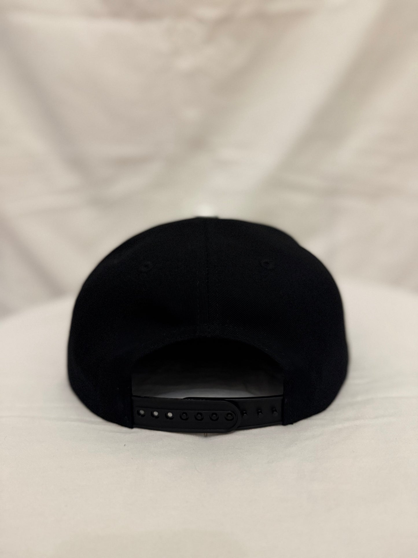 MW Flat Snapback (Black/White)